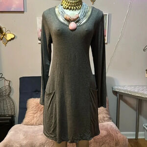 Grey Long Sleeve Dress: Size M. Scoop Neck, Big Pockets.Stylish and Func…